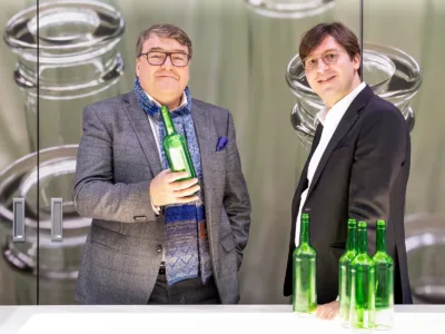 Eco2Bottle – the climate-neutral glass bottle you can take on the go